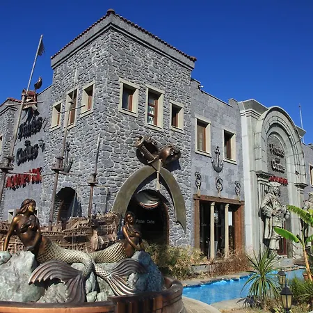 Cactus Fleur Station touristique