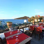 Fleur Bay 4*