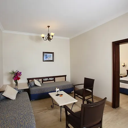 Cactus Fleur Resort 4*