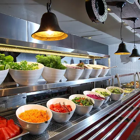 Fleur Bay יאליקאבאק